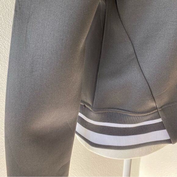 C&C California Womens Black Pullover Top SZ S NWT - Picture 6 of 15